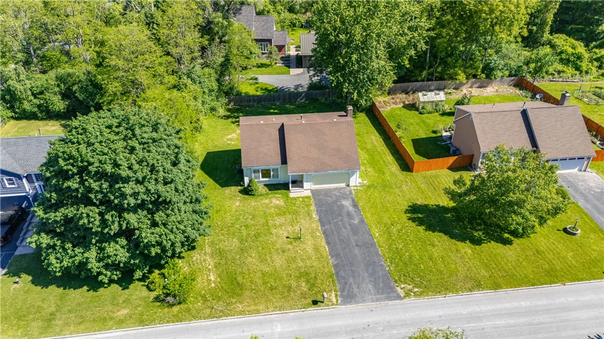 Property at 12 French Meadow Lane, Brighton, NY 14618 38