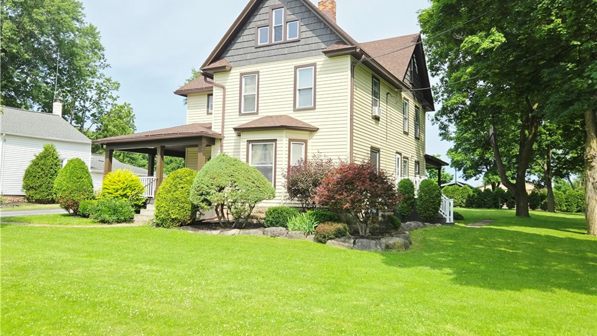 Property at 3224 E Henrietta Road, Henrietta, NY 14467 3