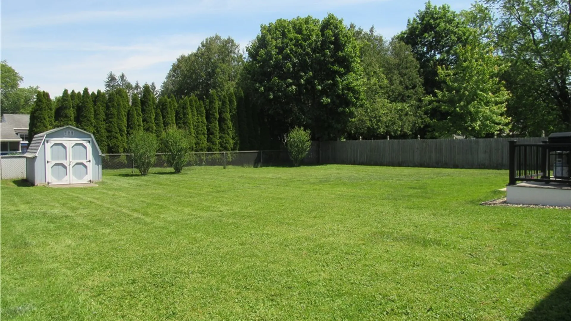 Property at 412 Stillwell Circle, DeWitt, NY 13057 27