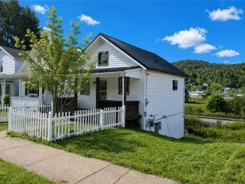 Property at 50 Rochester Street, Bradford City, PA 16701