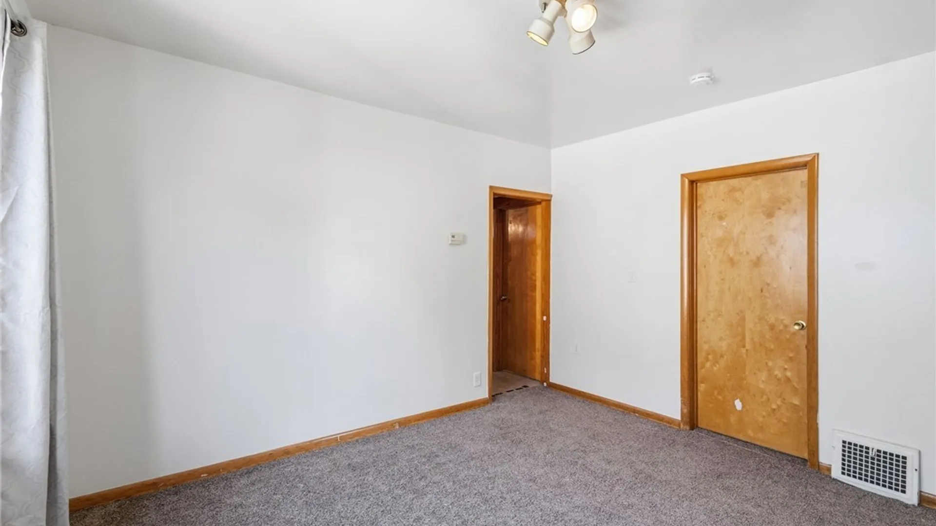 Property at 94 Woodell Avenue, Cheektowaga, NY 14211 10