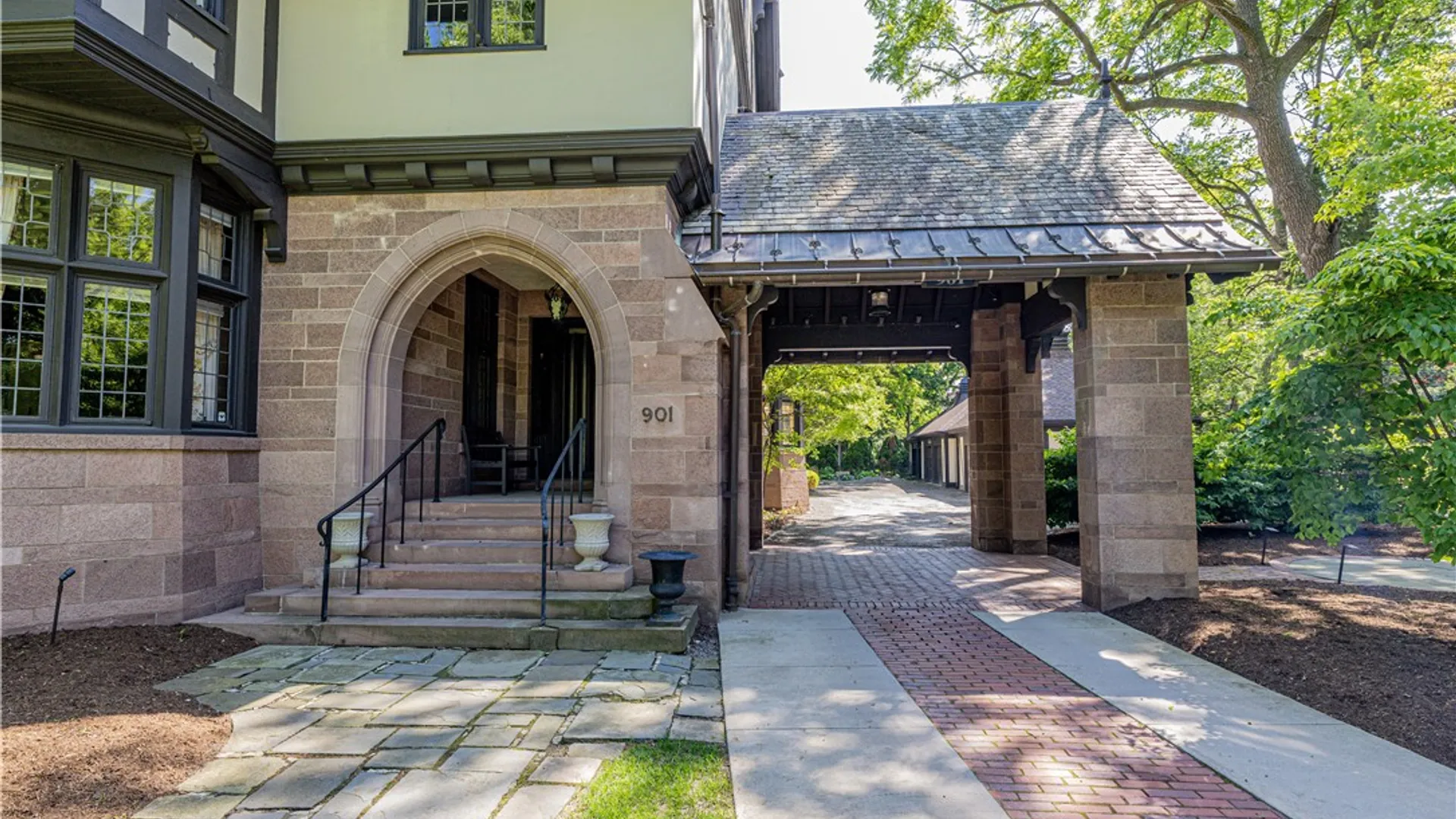 Property at 901 East Avenue, Rochester, NY 14607 3