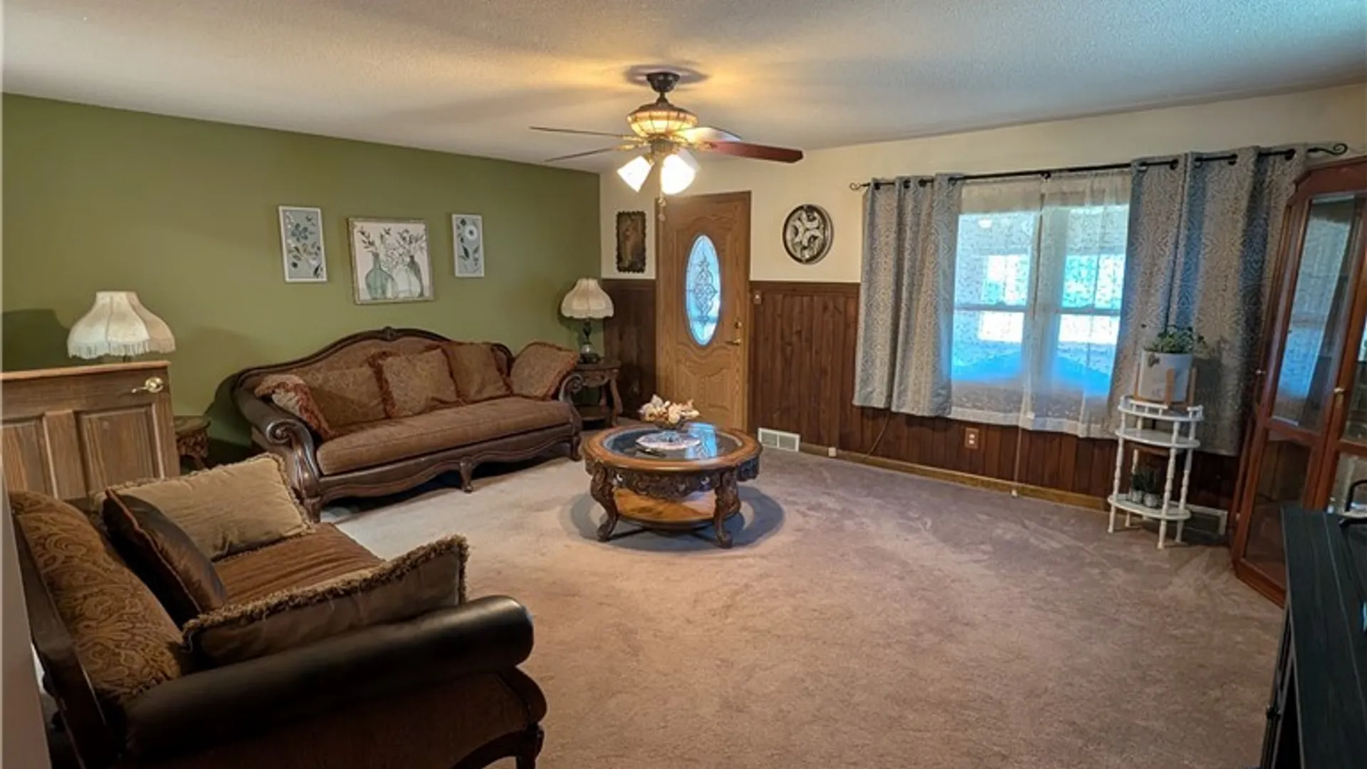 Property at 5791 Elmhurst Road, Hamburg, NY 14085 4