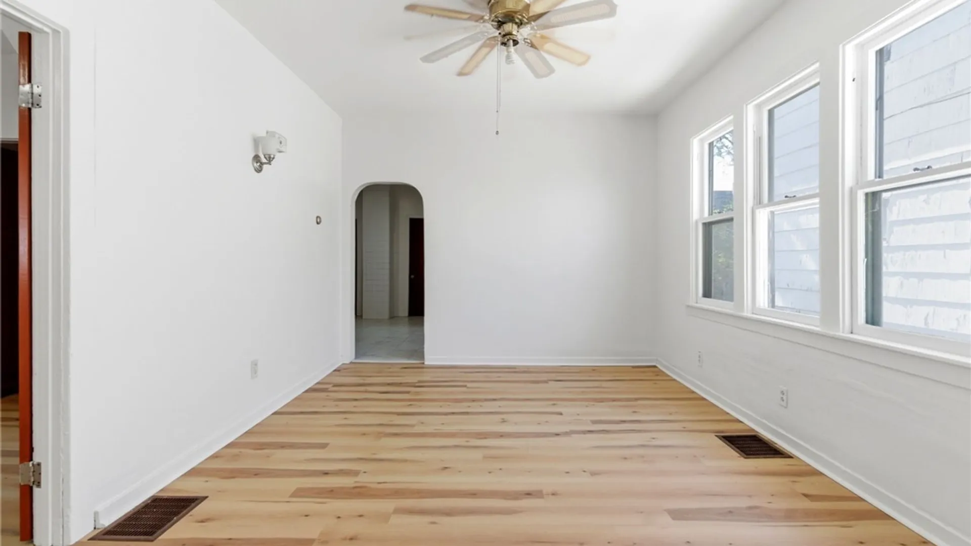 Property at 114 Wex Avenue, Buffalo, NY 14211 8