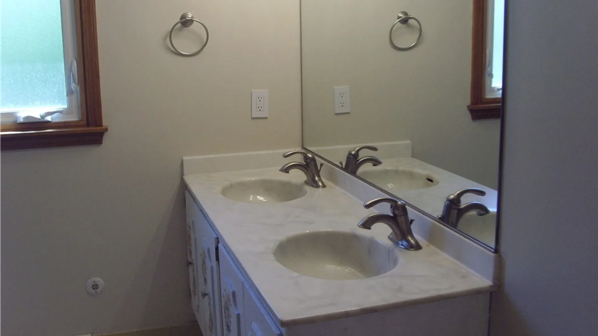 Property at 40 Princeton Place, Orchard Park, NY 14127 8