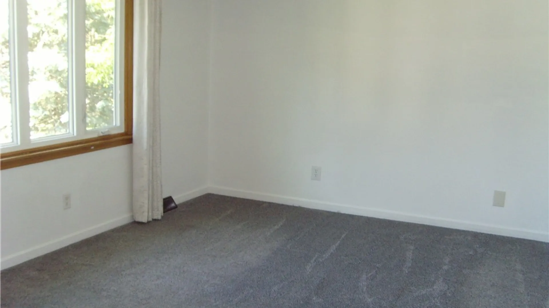Property at 40 Princeton Place, Orchard Park, NY 14127 11