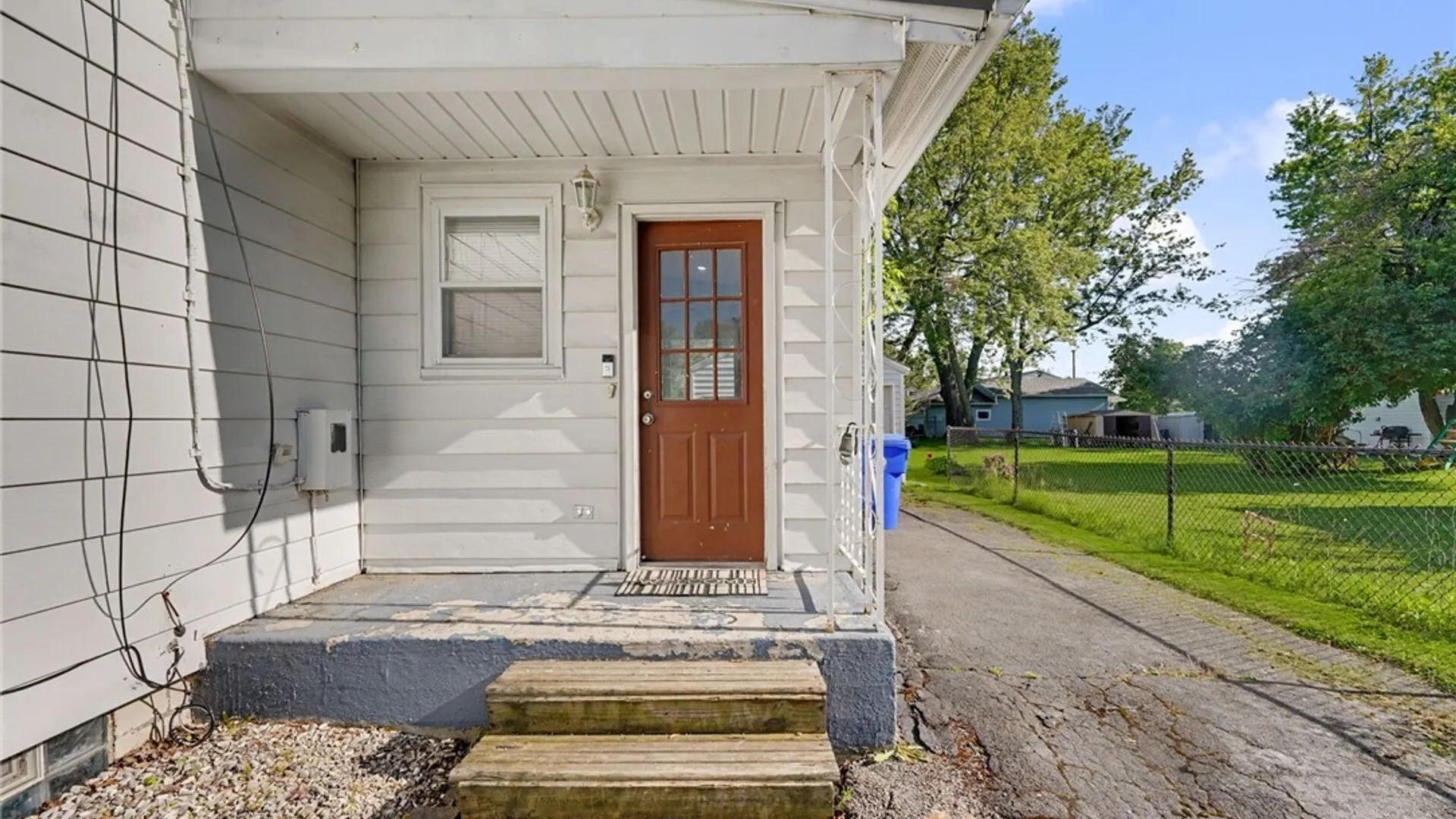 Property at 109 Summit Avenue, West Seneca, NY 14224 4