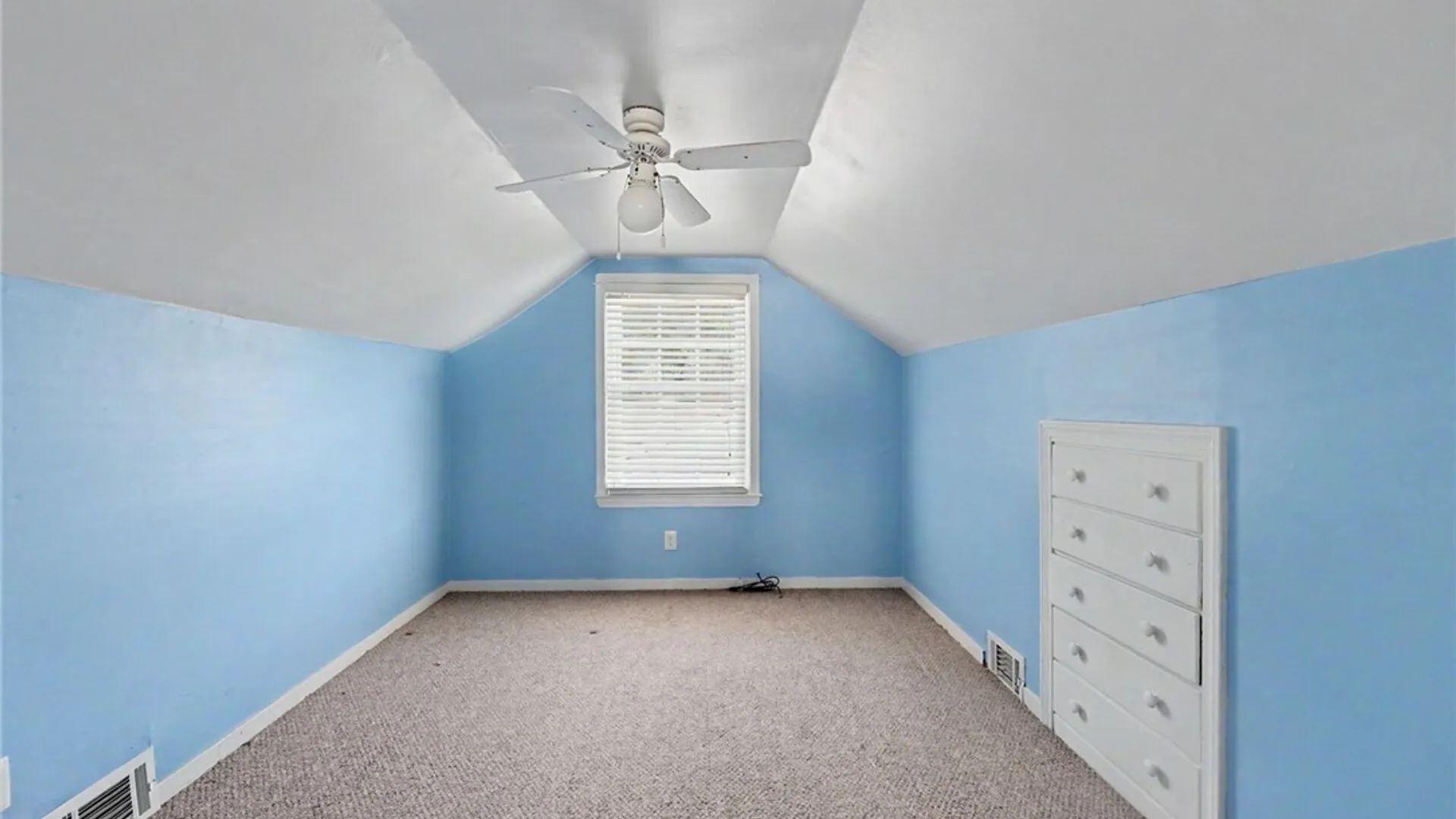Property at 109 Summit Avenue, West Seneca, NY 14224 15