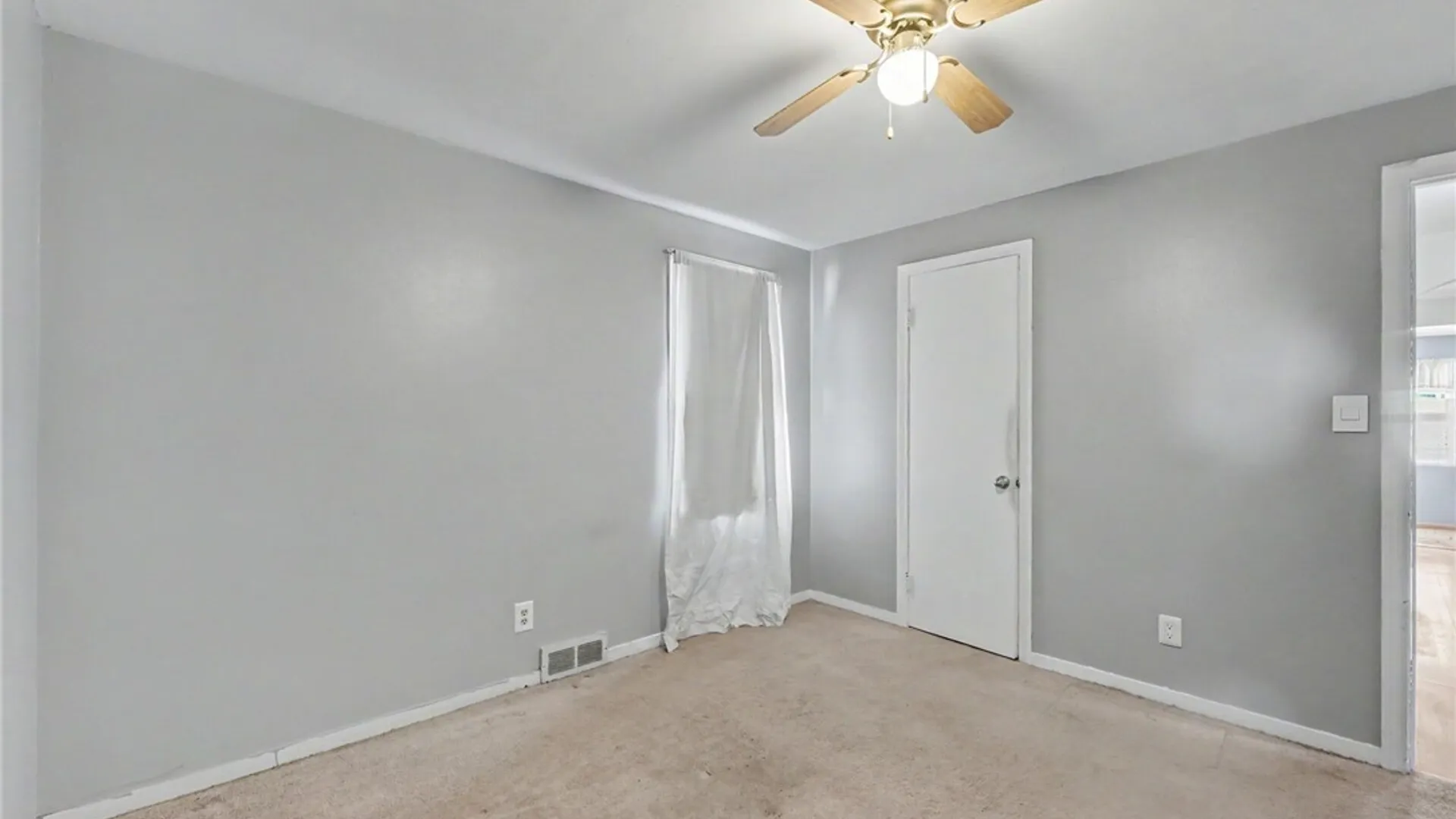 Property at 109 Summit Avenue, West Seneca, NY 14224 17