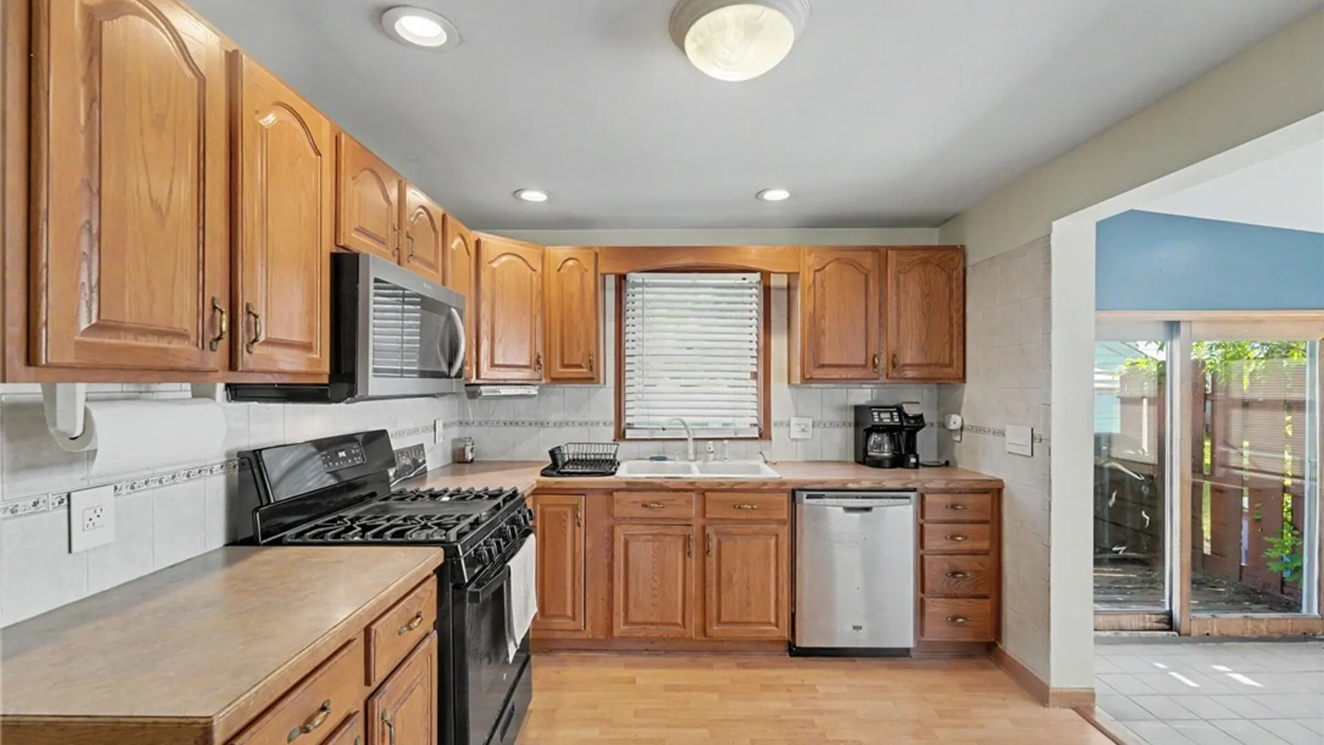 Property at 109 Summit Avenue, West Seneca, NY 14224 8
