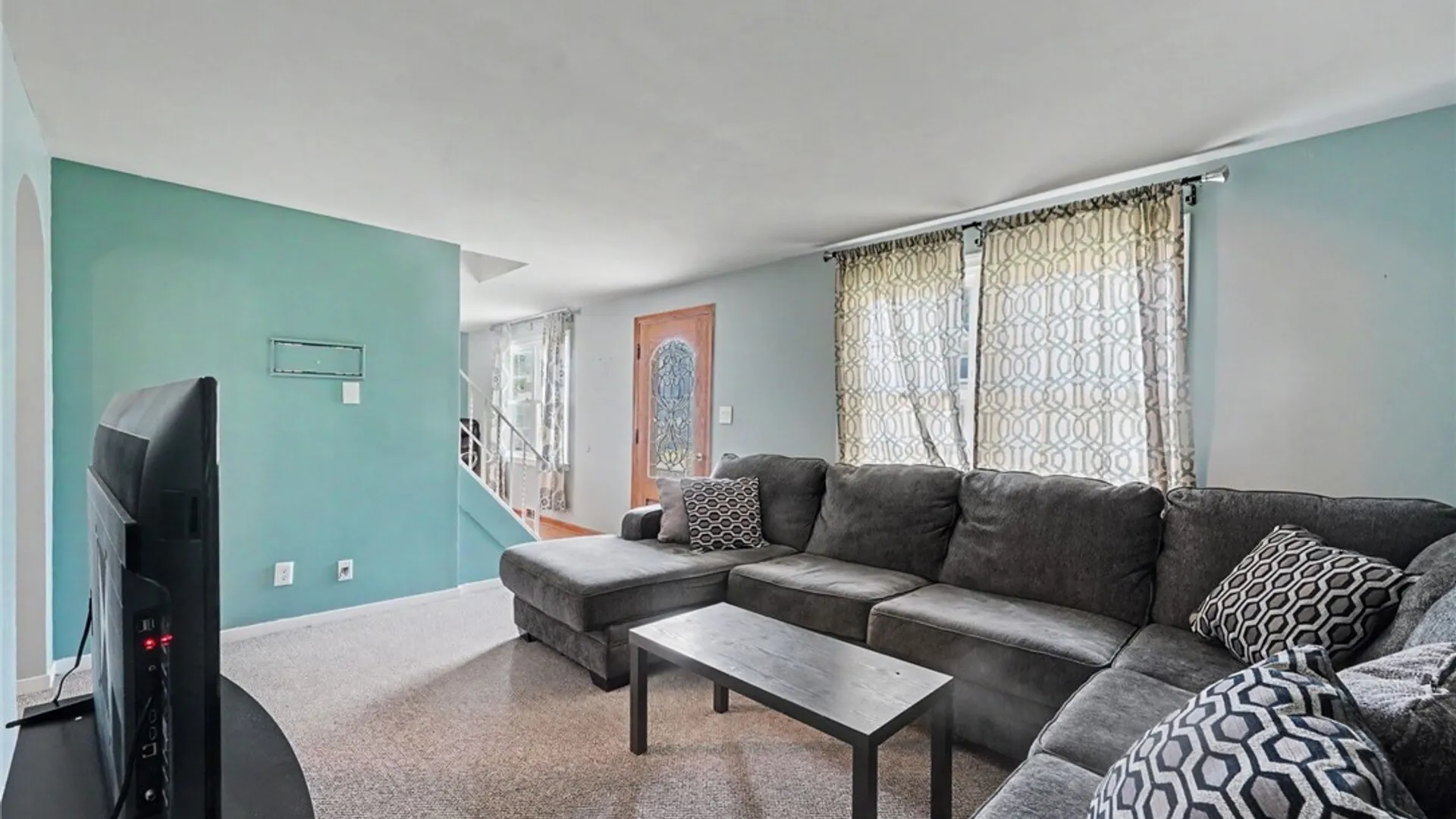 Property at 109 Summit Avenue, West Seneca, NY 14224 11