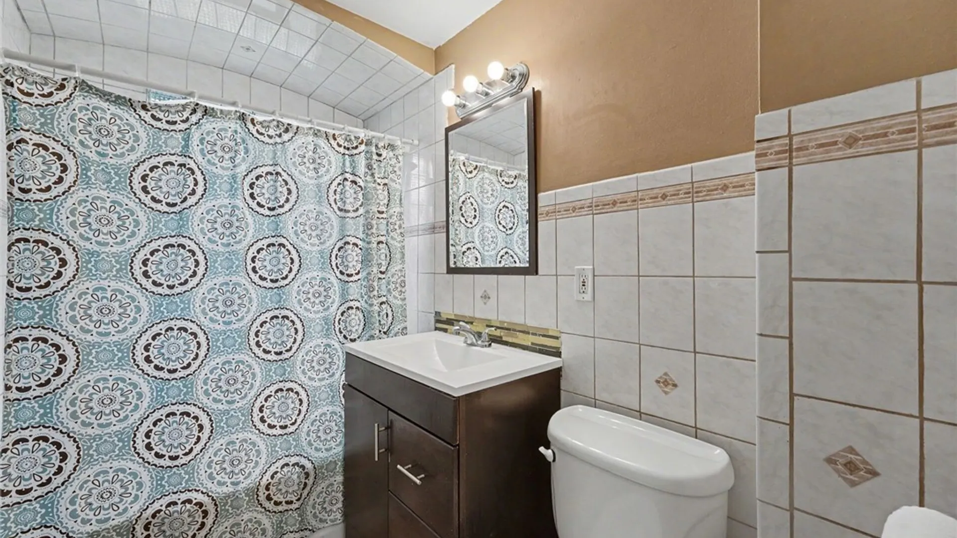 Property at 109 Summit Avenue, West Seneca, NY 14224 12