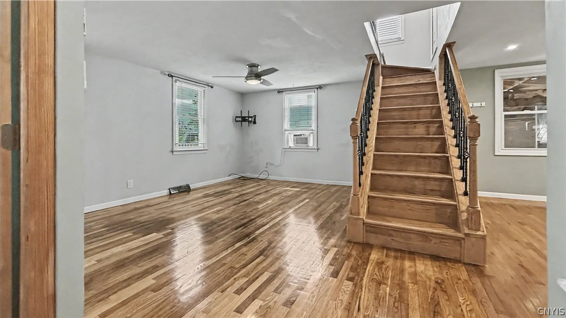 Property at 404 Oakwood Street, Rome, NY 13440 3