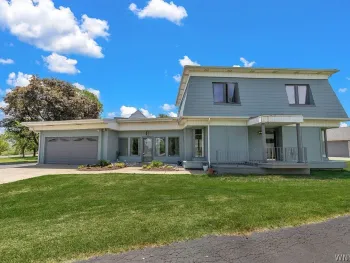 Property at 1030 East River Road, Grand Island, NY 14072