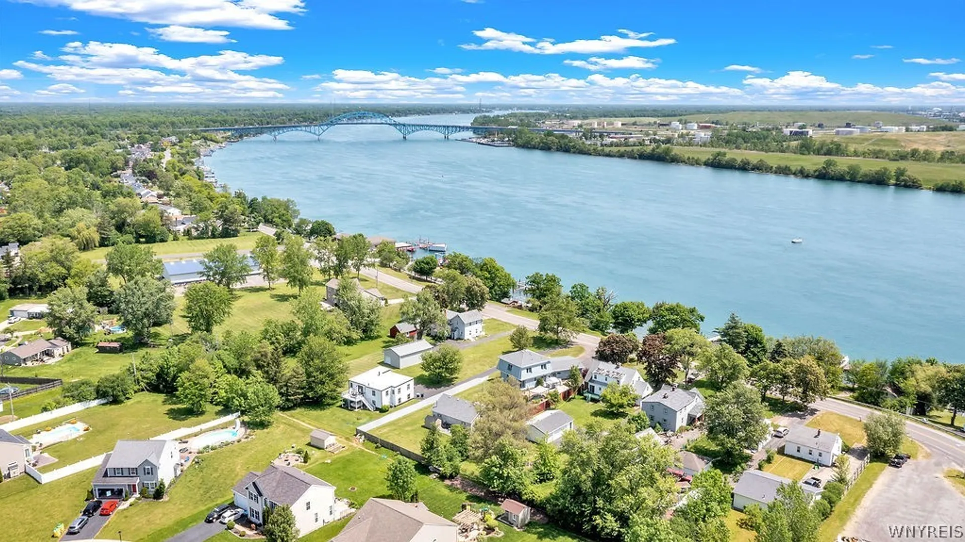 Property at 1030 East River Road, Grand Island, NY 14072 4