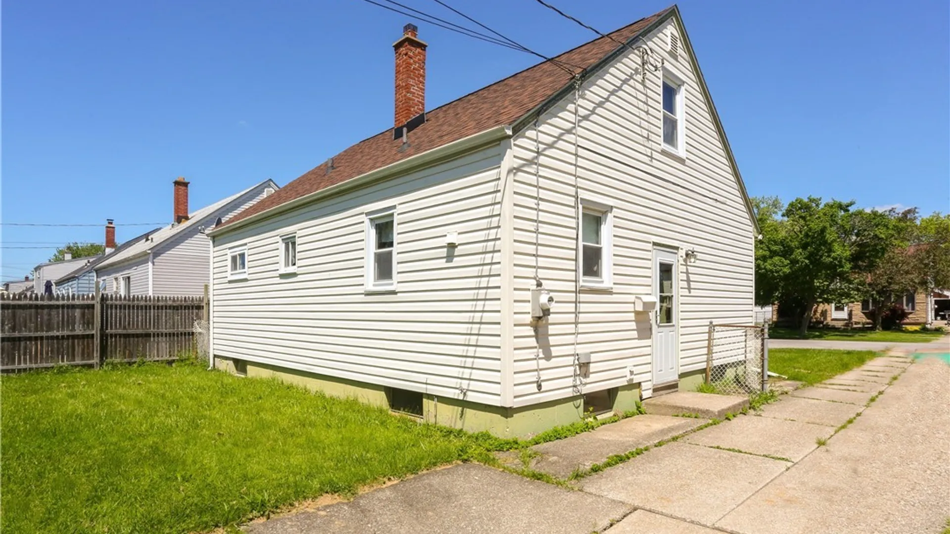 Property at 105 Nokomis Parkway, Cheektowaga, NY 14225 22