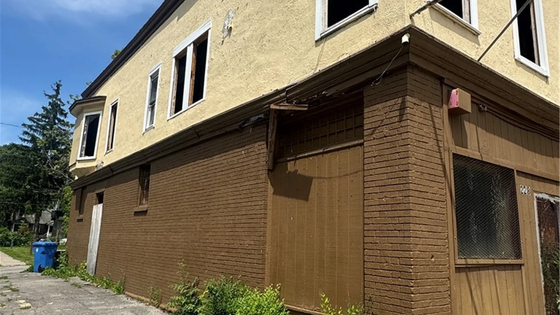 Property at 228 Parsells Avenue, Rochester, NY 14609 4