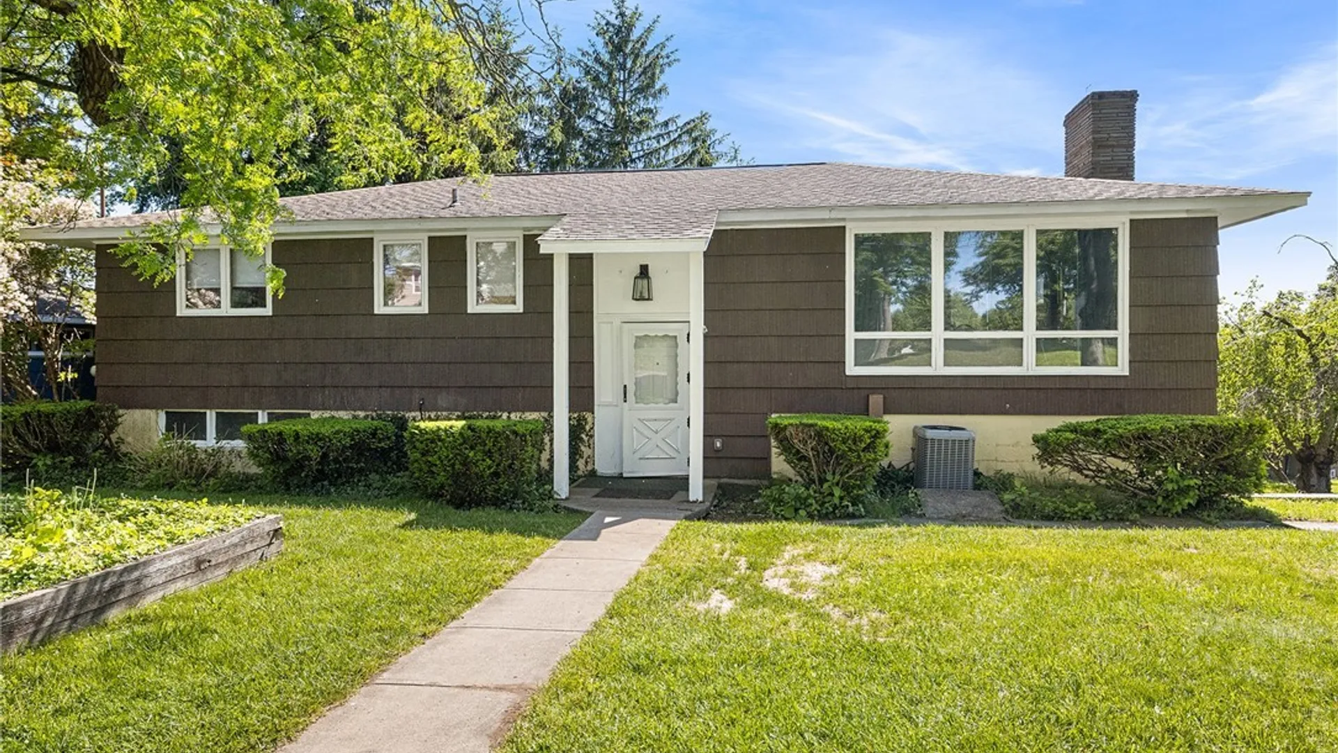 Property at 1500 Salt Springs Road, Syracuse, NY 13214 2