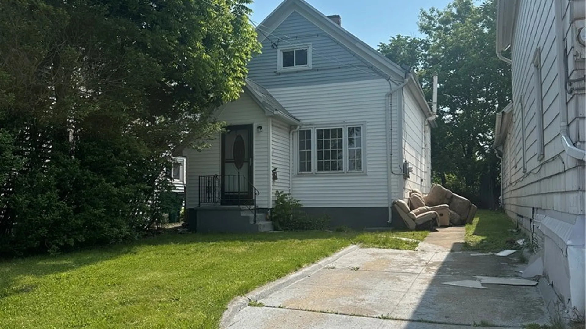 Property at 747 S Ogden Street, Buffalo, NY 14206 2