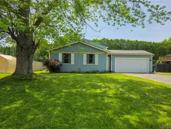 Property at 5640 Vistula Path, Cicero, NY 13029