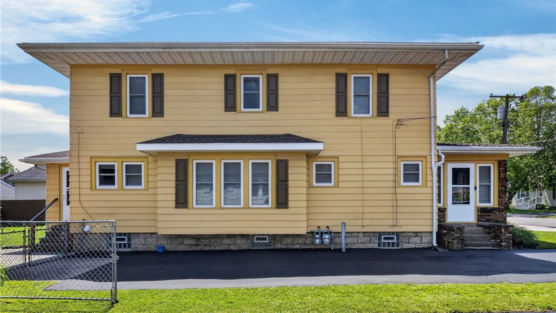 Property at 78 Salisbury Avenue, Hamburg, NY 14219 6