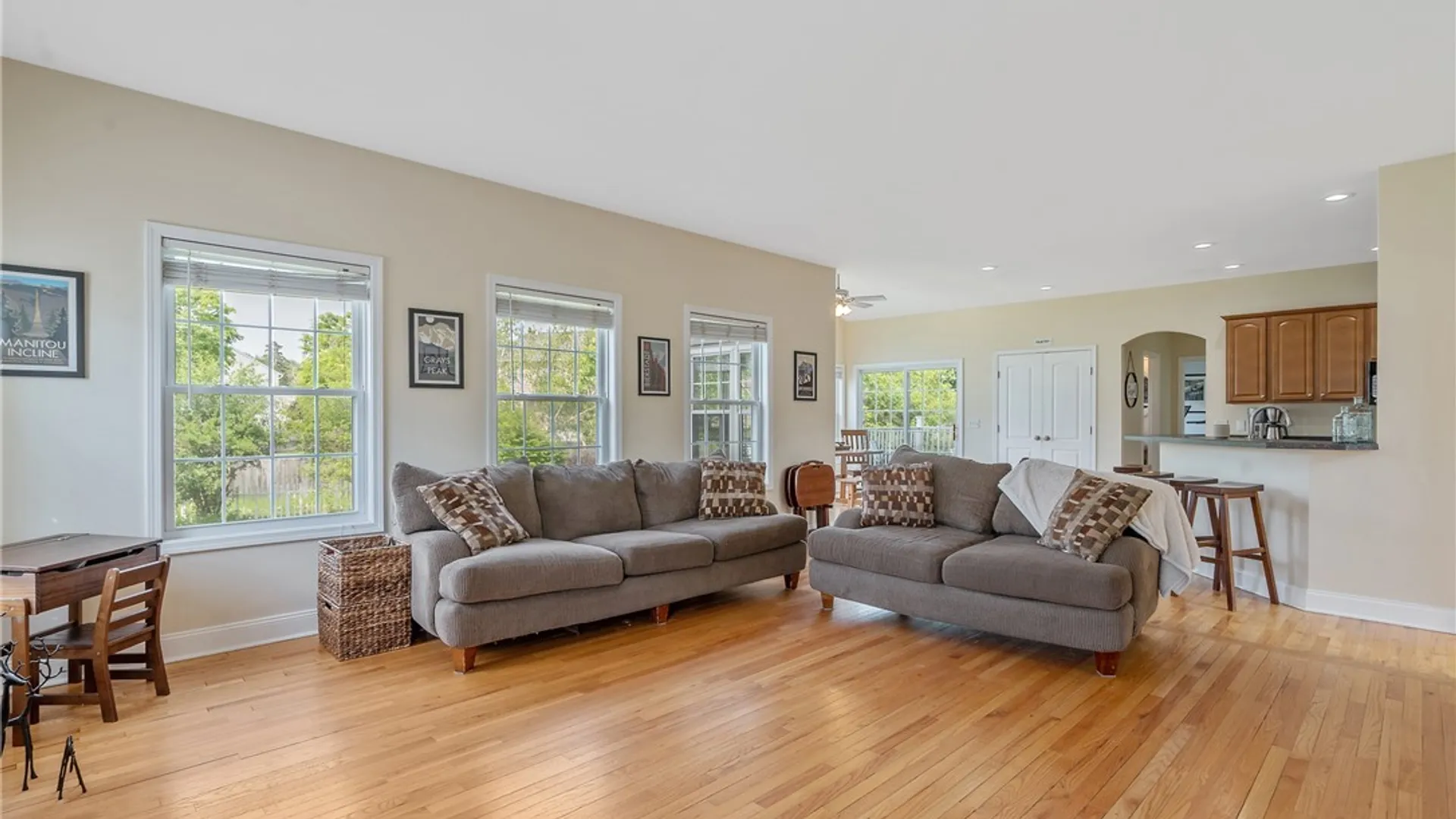 Property at 8796 Emmons Mercantile, Cicero, NY 13029 15