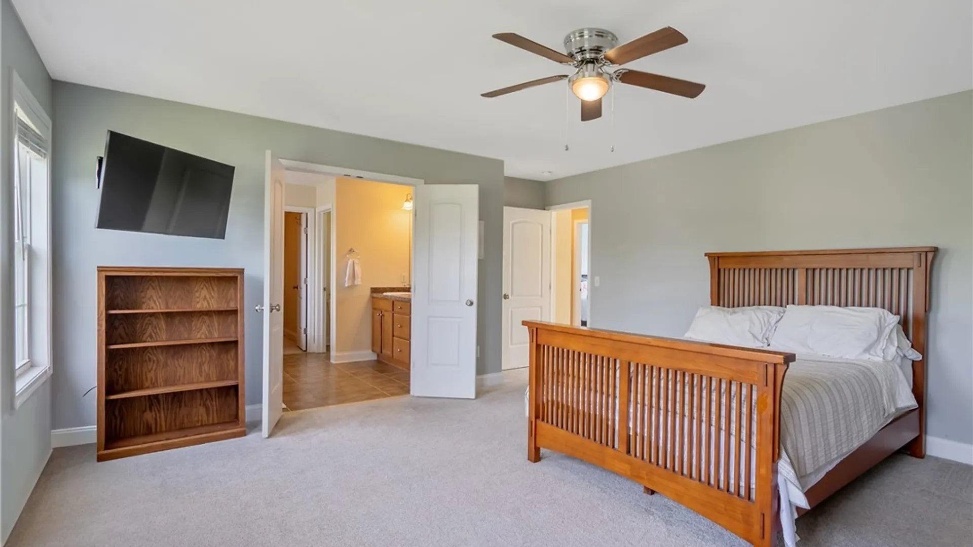 Property at 8796 Emmons Mercantile, Cicero, NY 13029 22