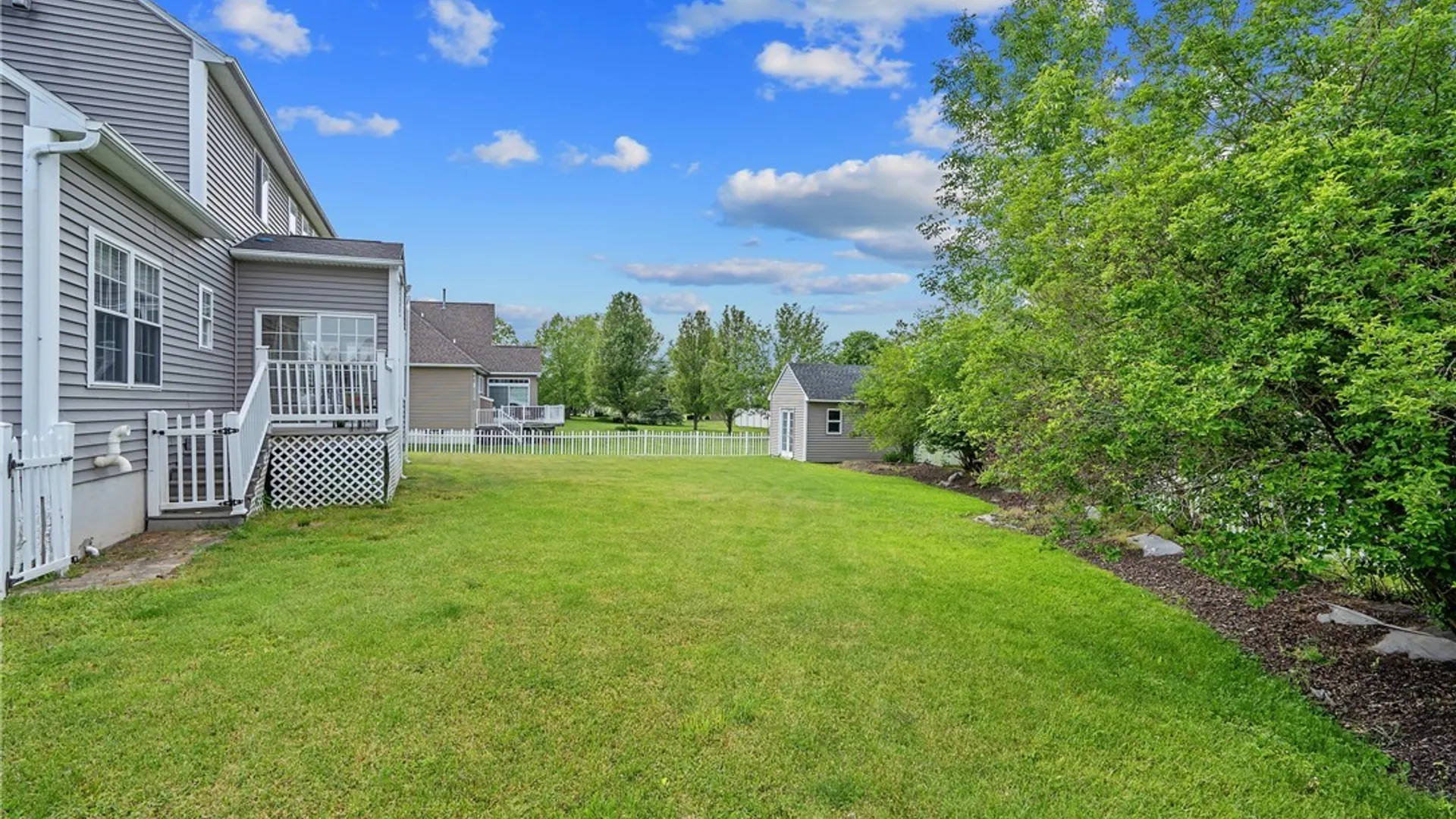Property at 8796 Emmons Mercantile, Cicero, NY 13029 35