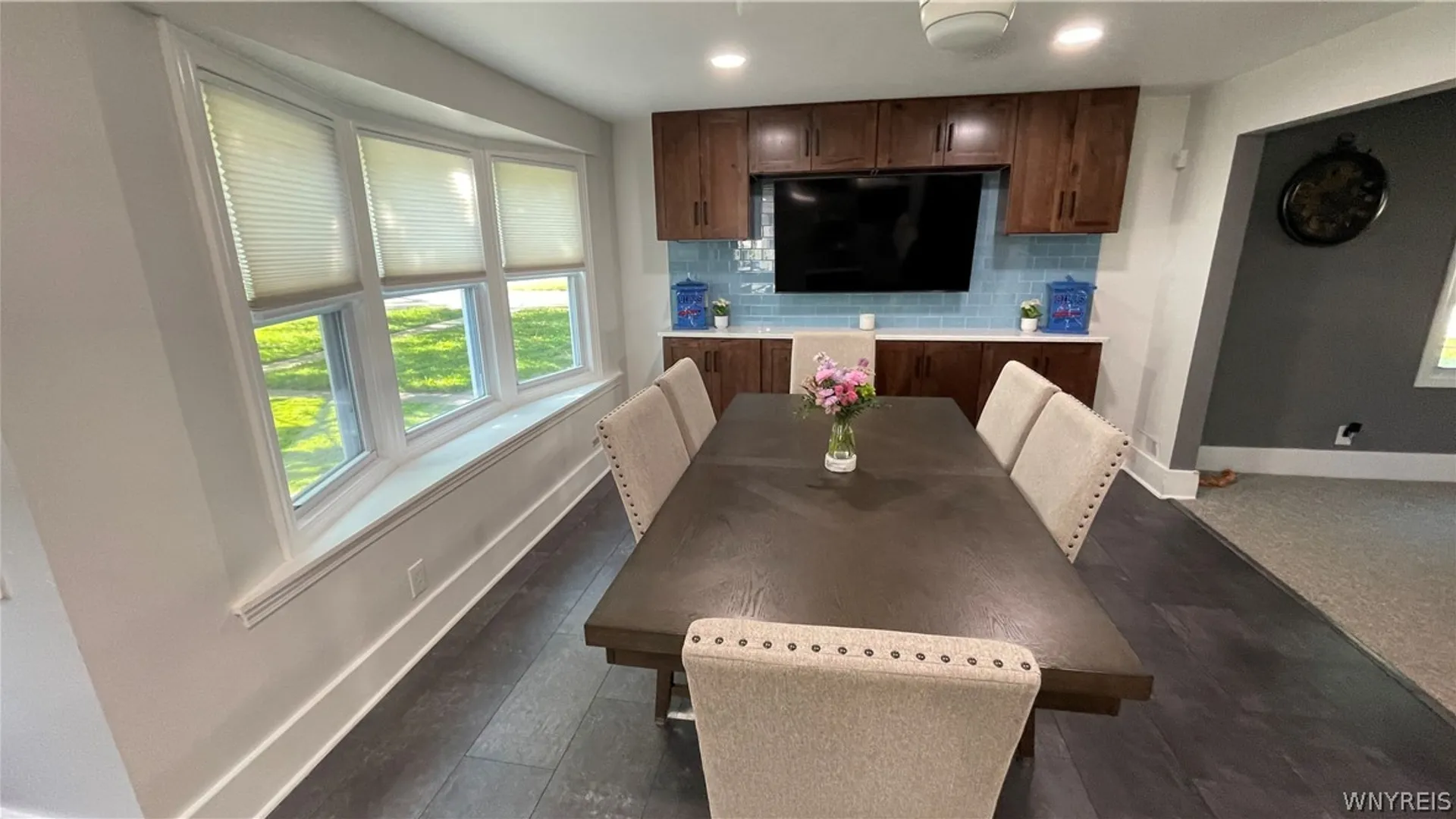 Property at 114 Onondaga Avenue Avenue, West Seneca, NY 14220 8