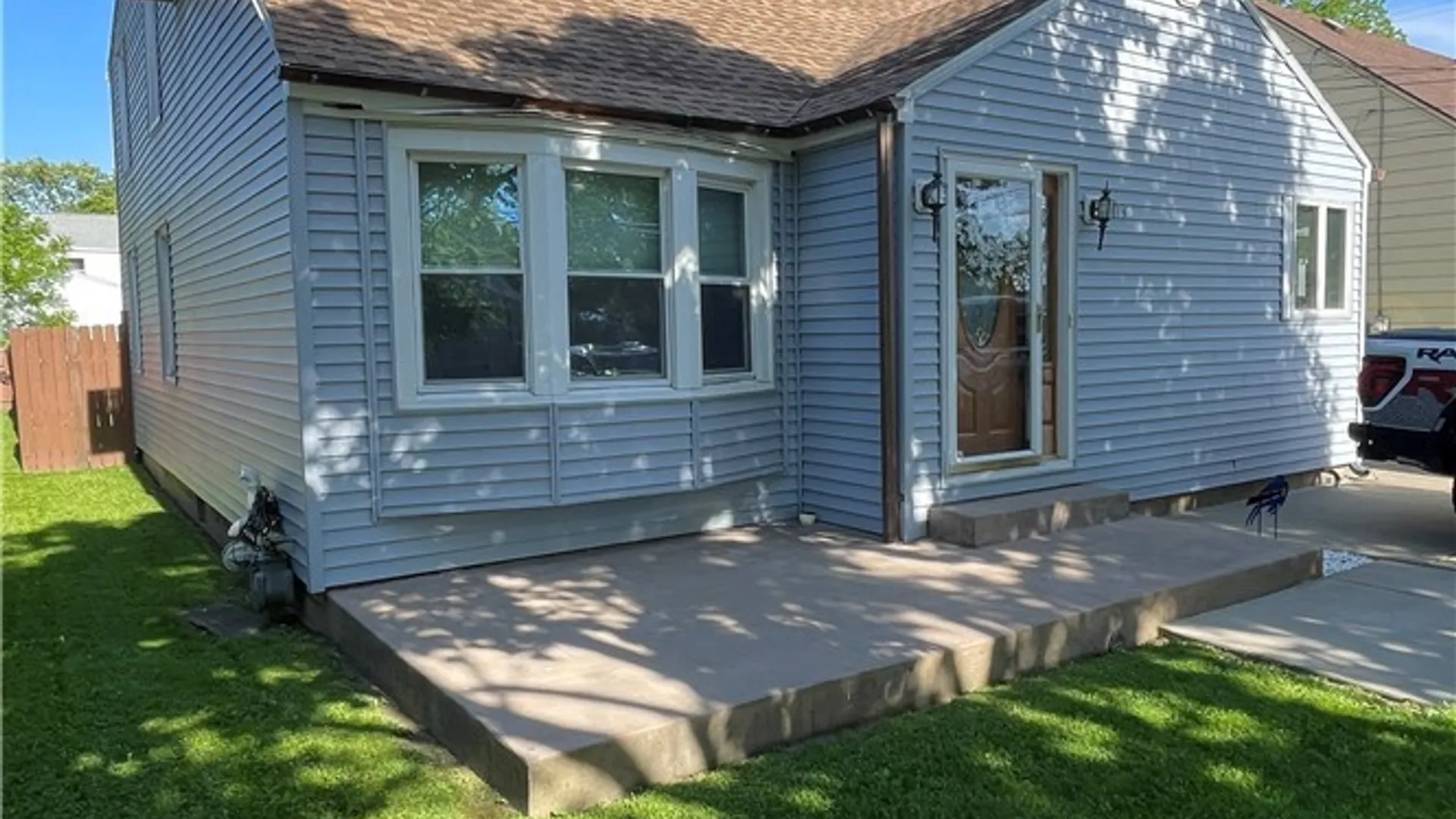 Property at 114 Onondaga Avenue Avenue, West Seneca, NY 14220 3