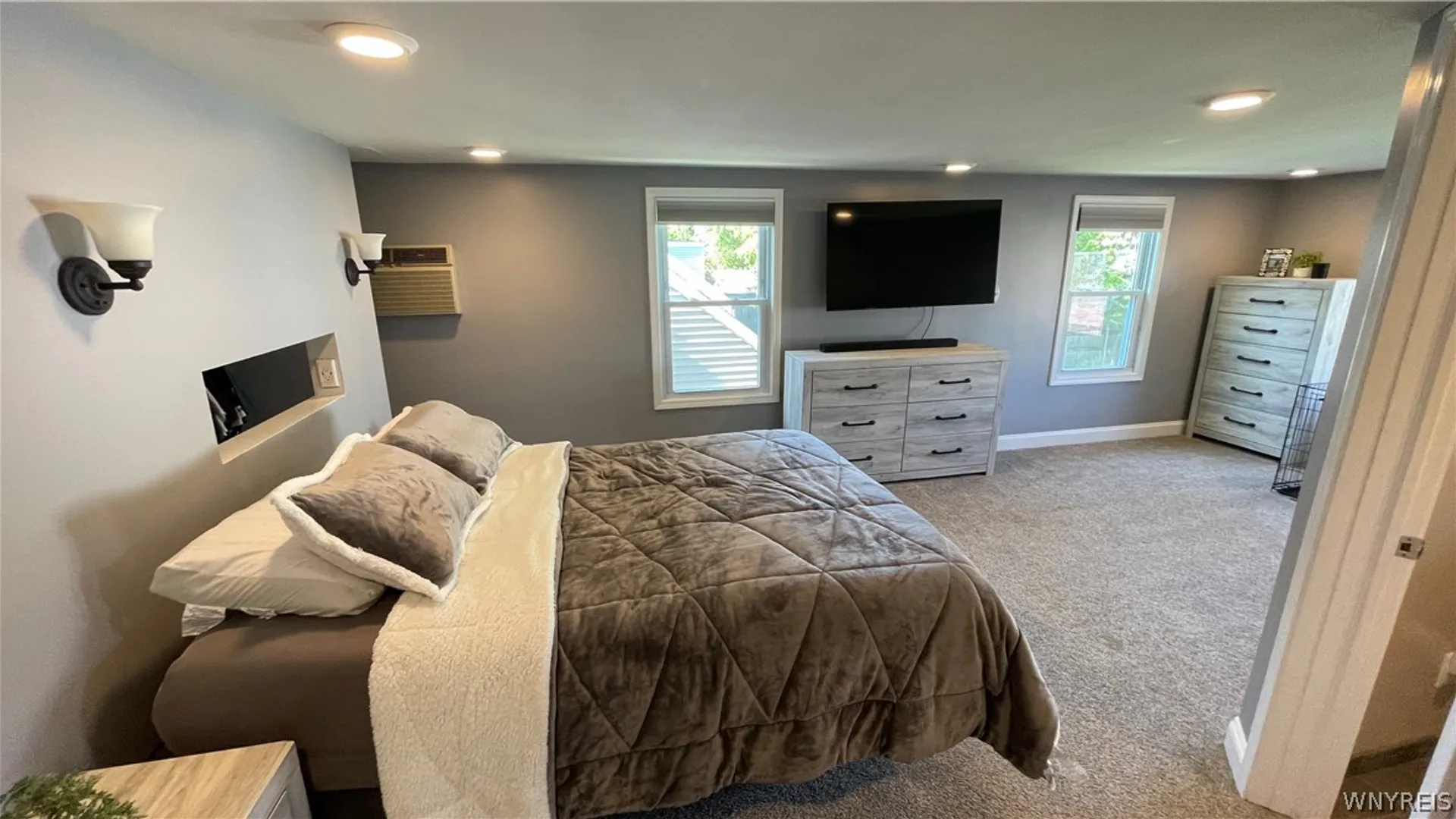 Property at 114 Onondaga Avenue Avenue, West Seneca, NY 14220 21