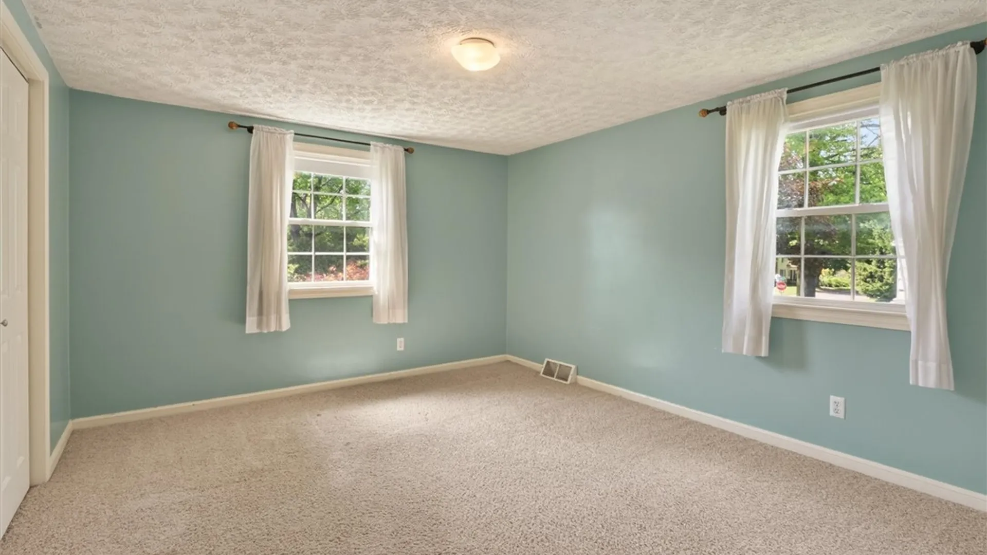 Property at 1792 Winton Road, Irondequoit, NY 14609 43