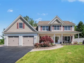Property at 28 Countryside Dr, Hamlin, NY 14464