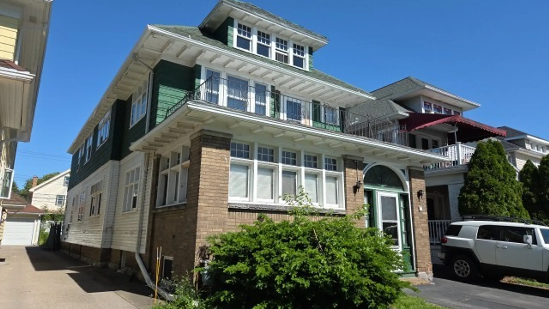 Property at 269 Sterling Avenue, Buffalo, NY 14216 3