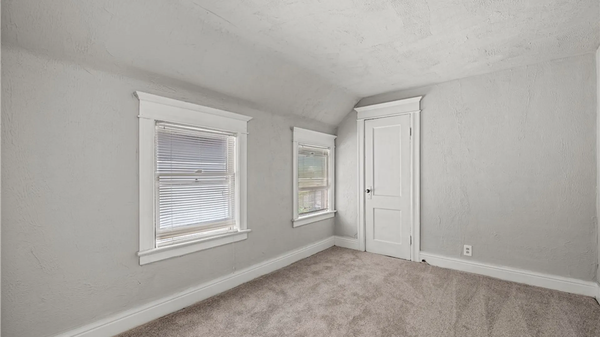 Property at 994 Kensington Avenue, Buffalo, NY 14215 18