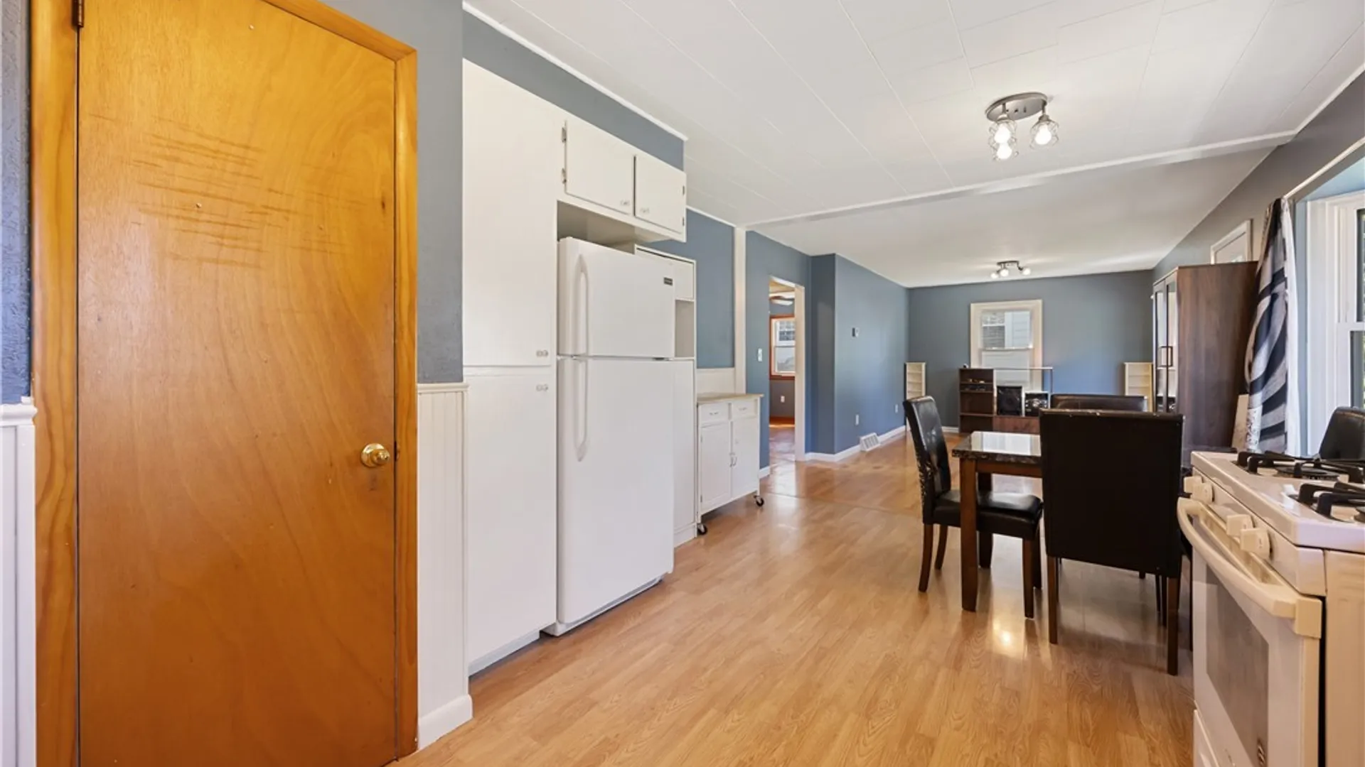 Property at 25 Van Epps Street, Vernon, NY 13476 10