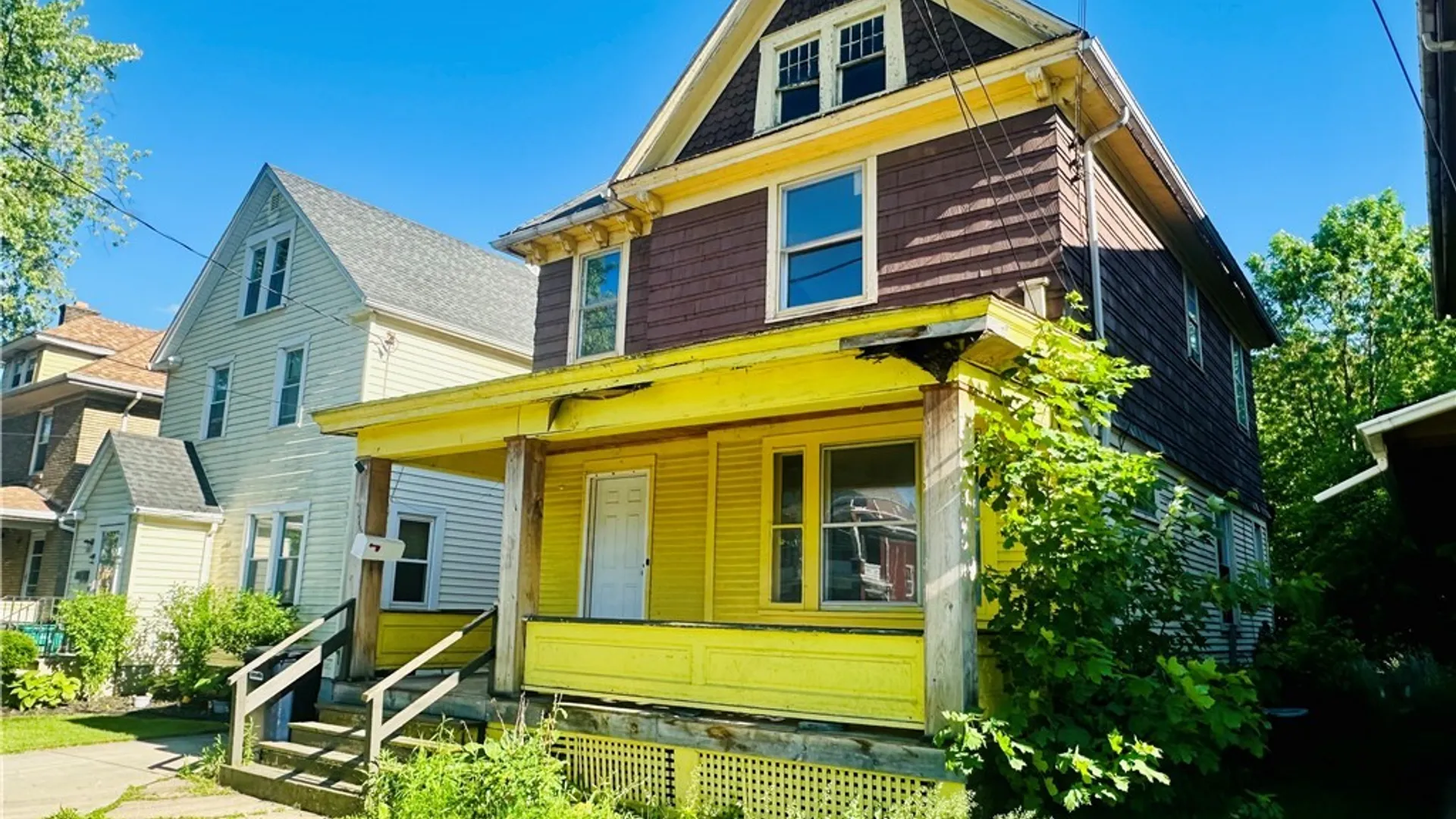 Property at 1859 Niagara Avenue, Niagara Falls, NY 14305 4