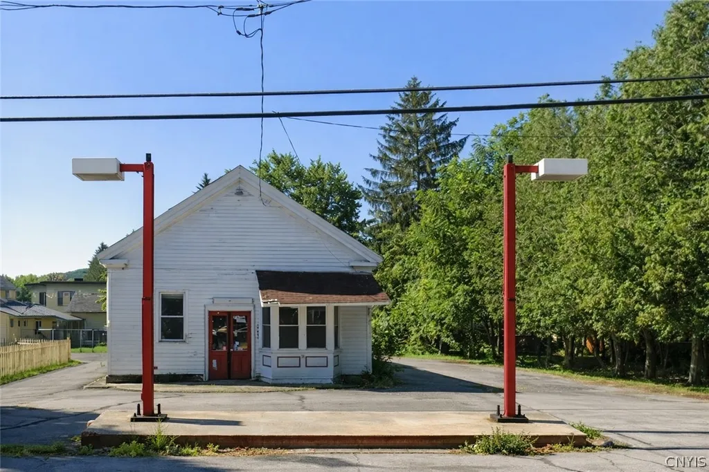 Property at 2092 Main Street, Cazenovia, NY 13035