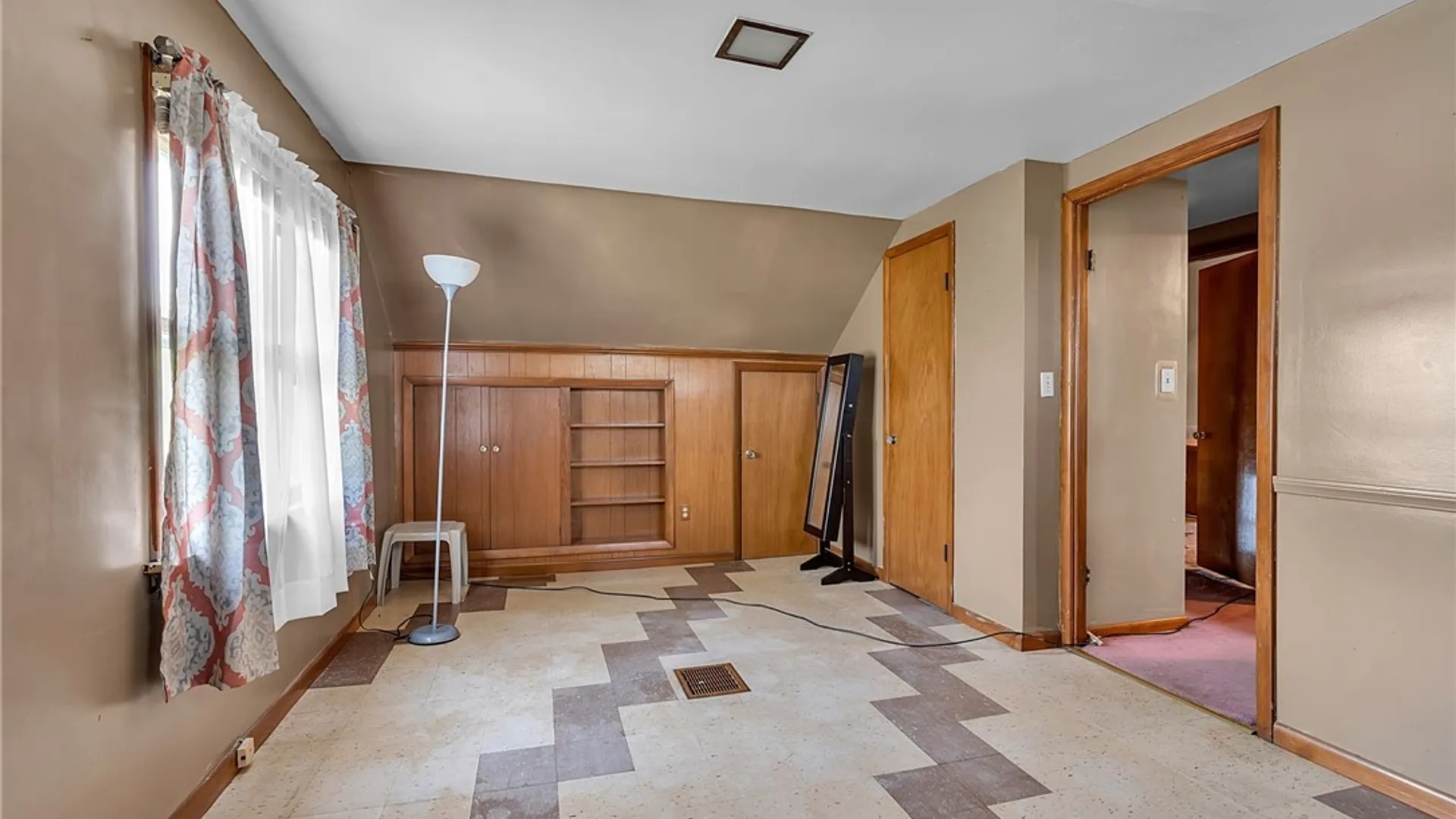 Property at 163 Davidson Avenue, Buffalo, NY 14215 16