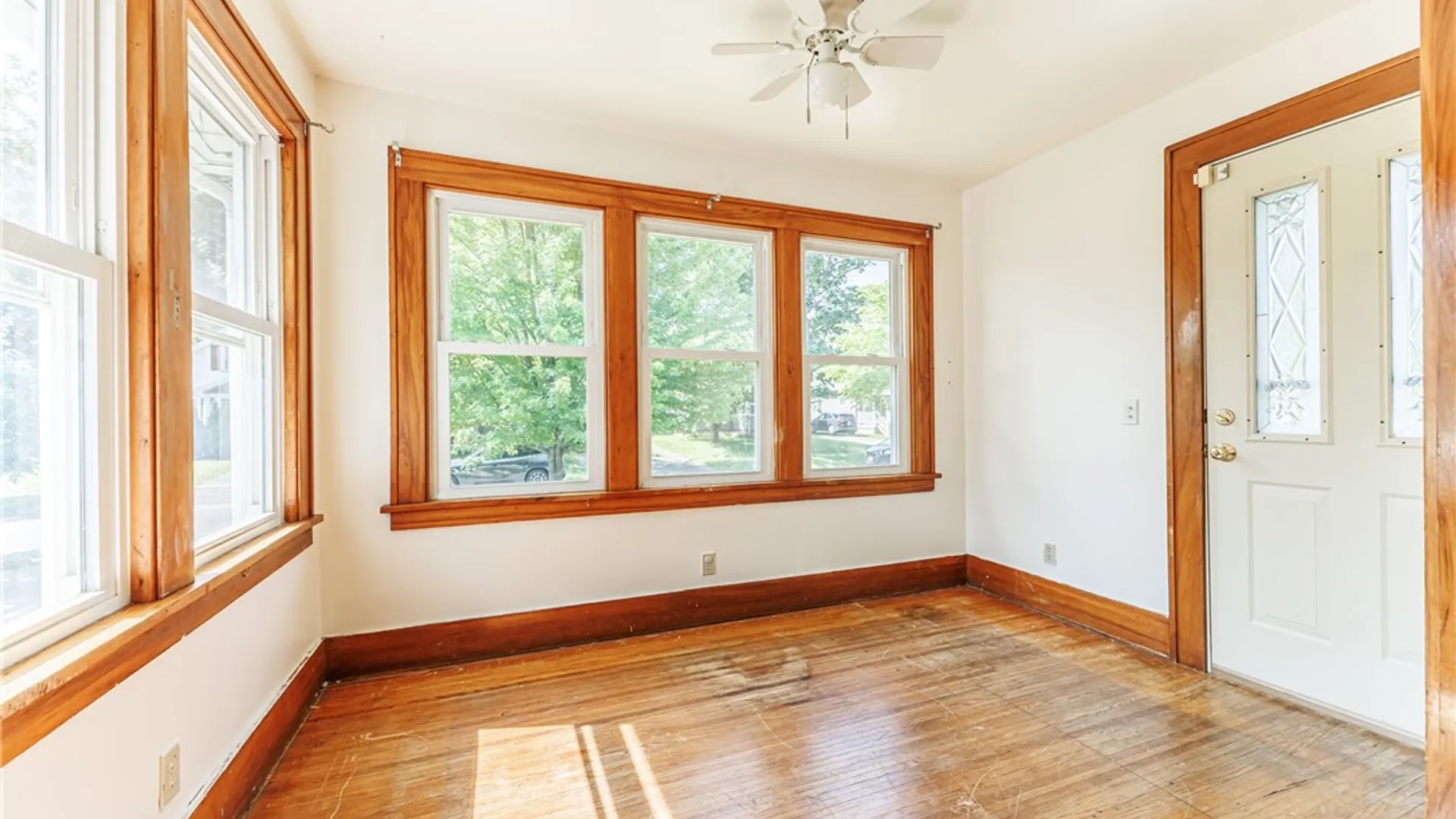 Property at 46 Beverly Heights, Greece, NY 14616 4