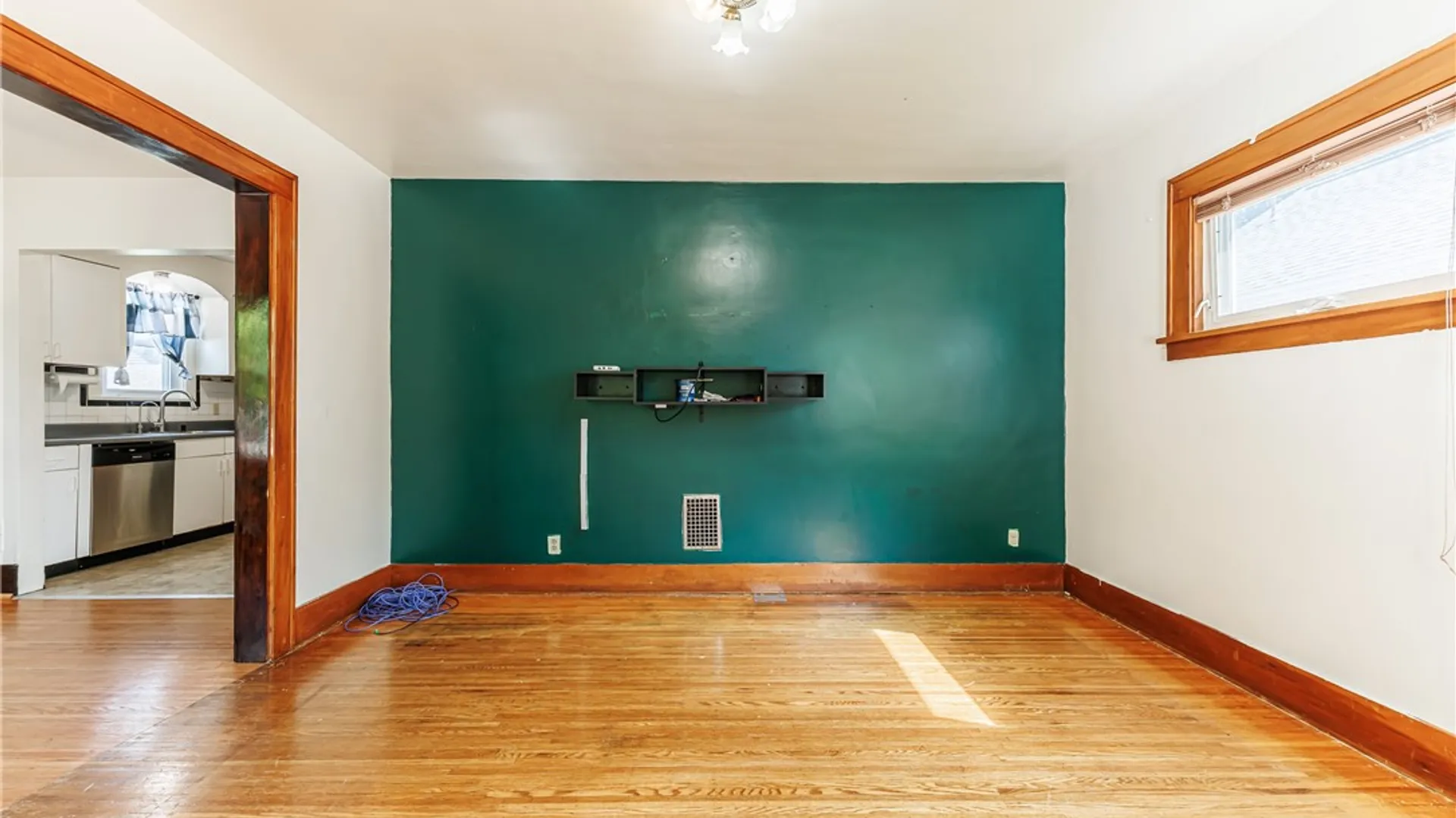 Property at 46 Beverly Heights, Greece, NY 14616 6