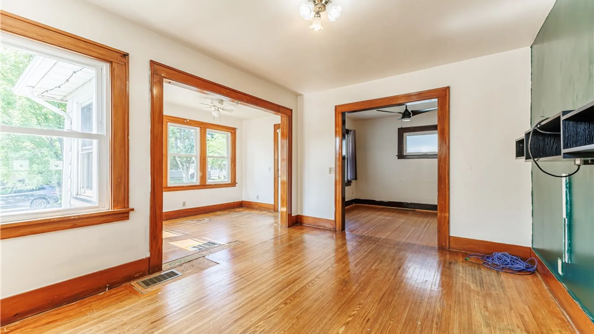 Property at 46 Beverly Heights, Greece, NY 14616 8