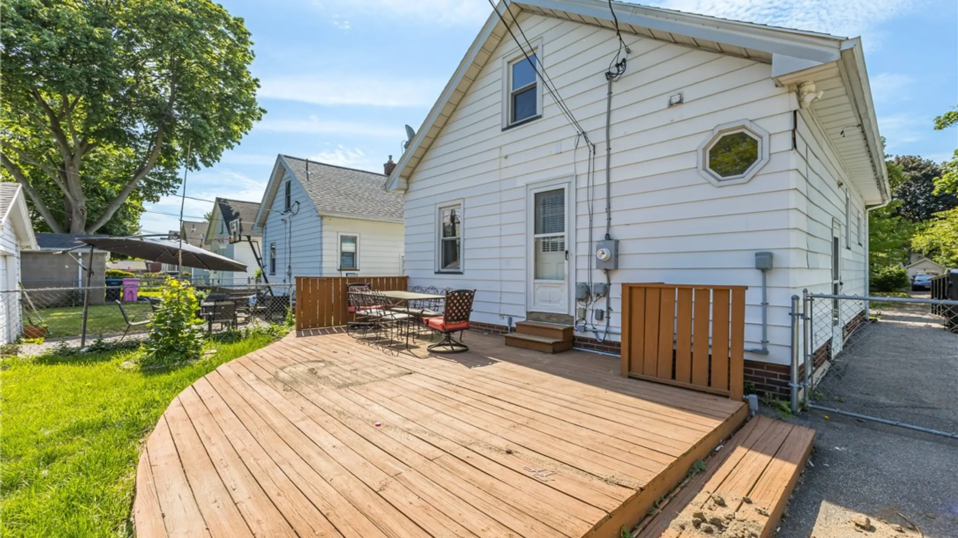 Property at 46 Beverly Heights, Greece, NY 14616 27