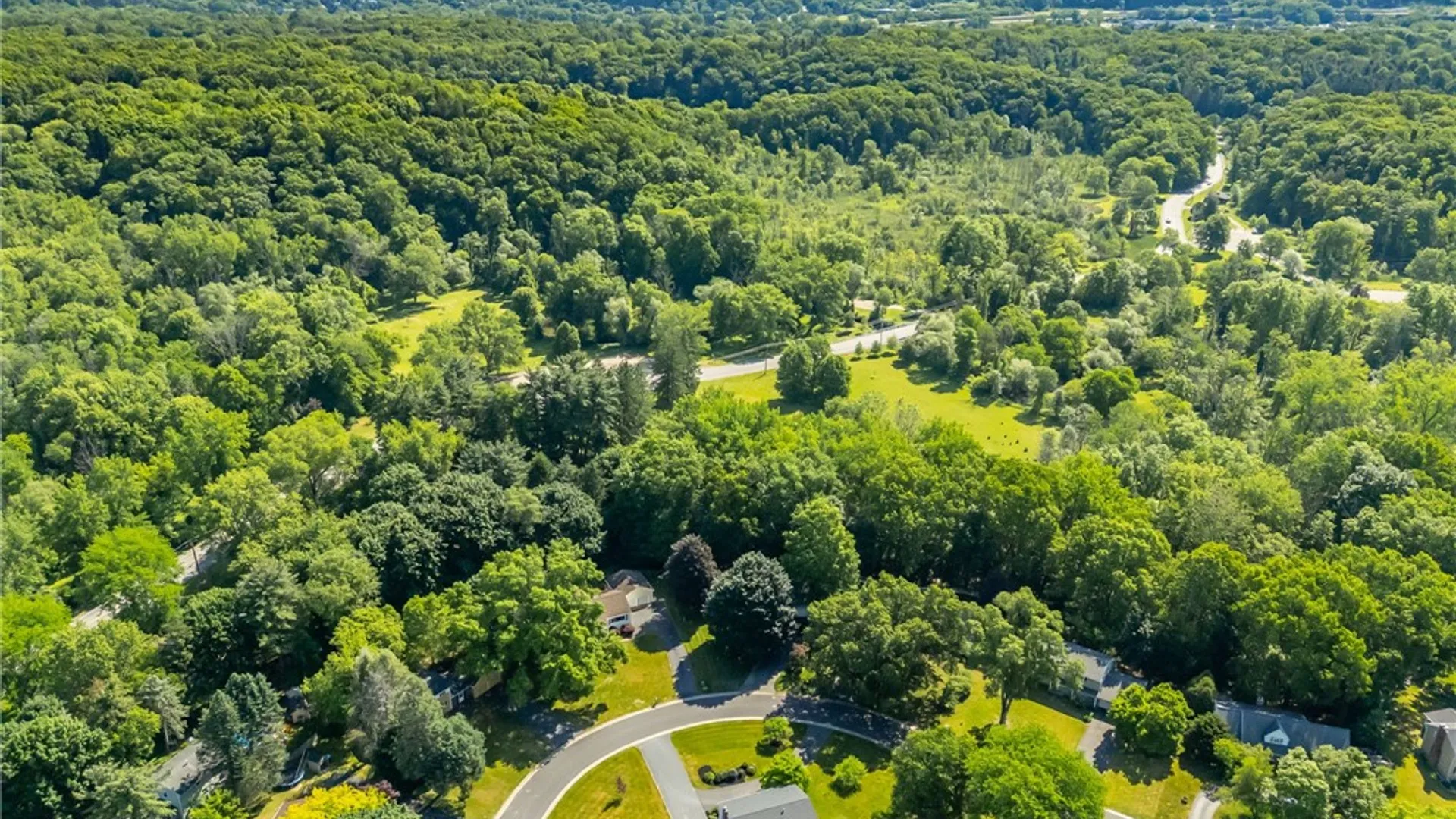Property at 52 Parkridge Drive, Pittsford, NY 14534 26