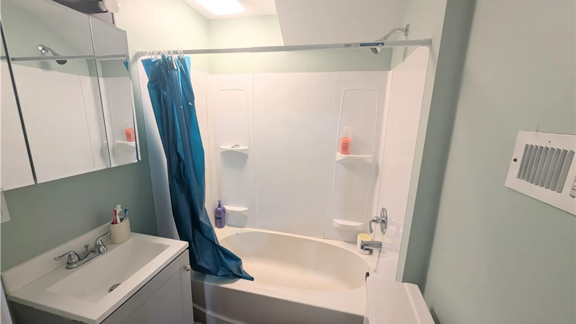 Property at 330 Lexington Avenue, Rochester, NY 14613 8