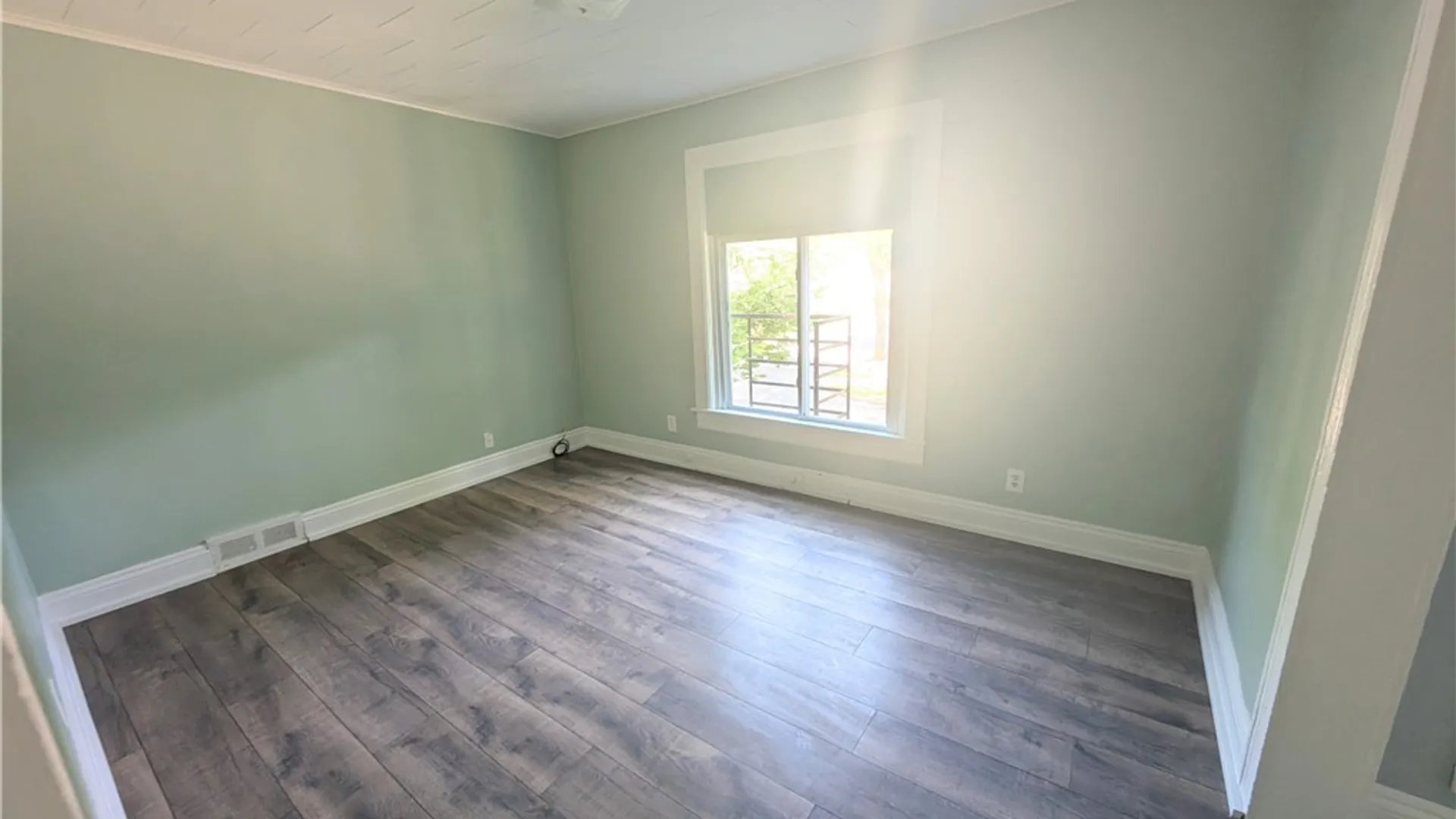 Property at 330 Lexington Avenue, Rochester, NY 14613 15