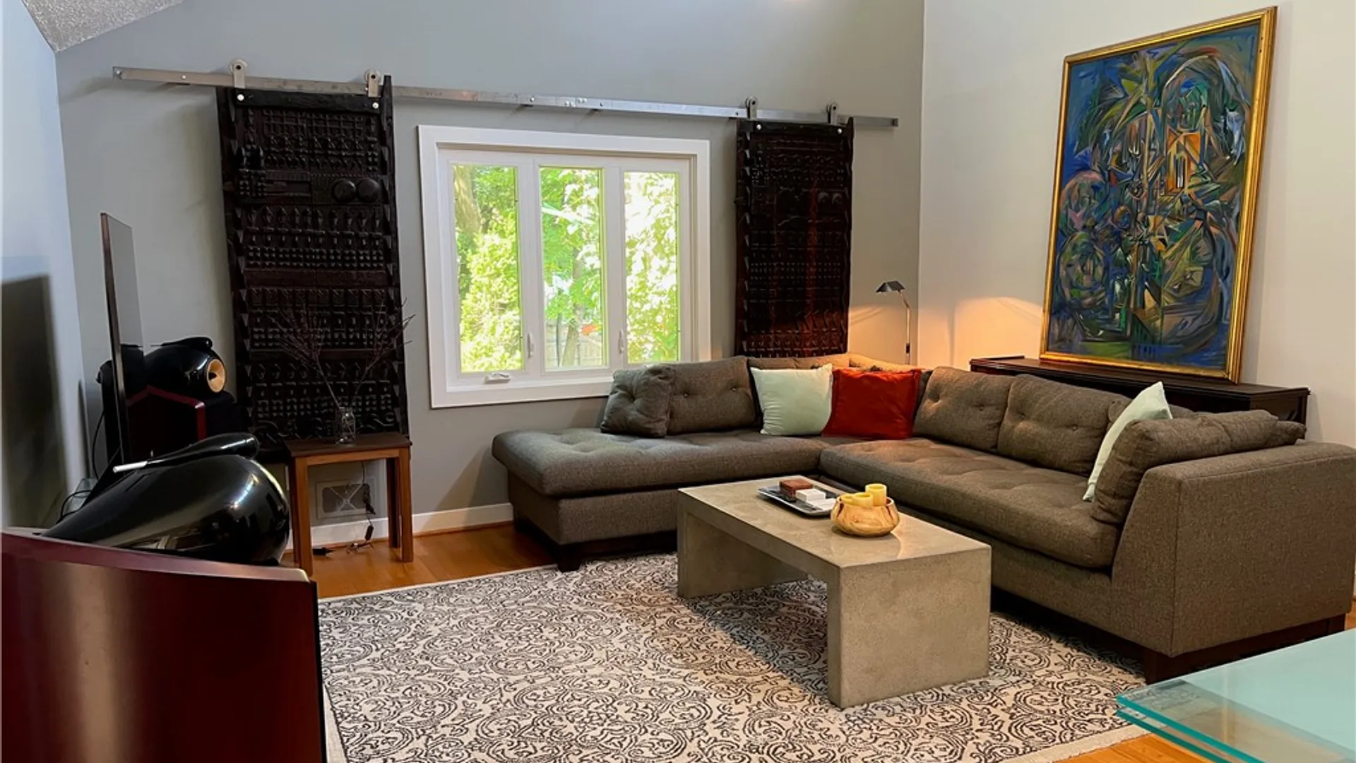 Property at 27 Hoyt Place, Rochester, NY 14610 4