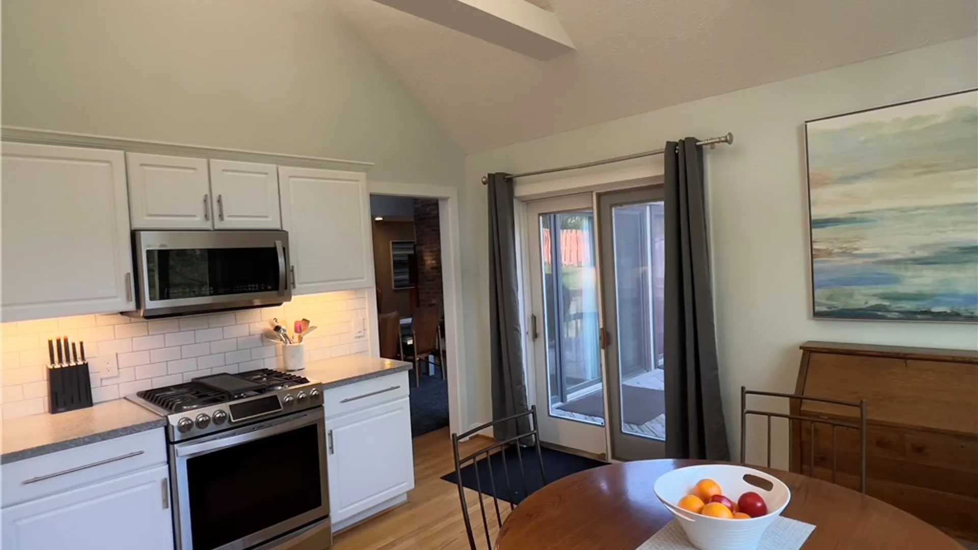 Property at 27 Hoyt Place, Rochester, NY 14610 12