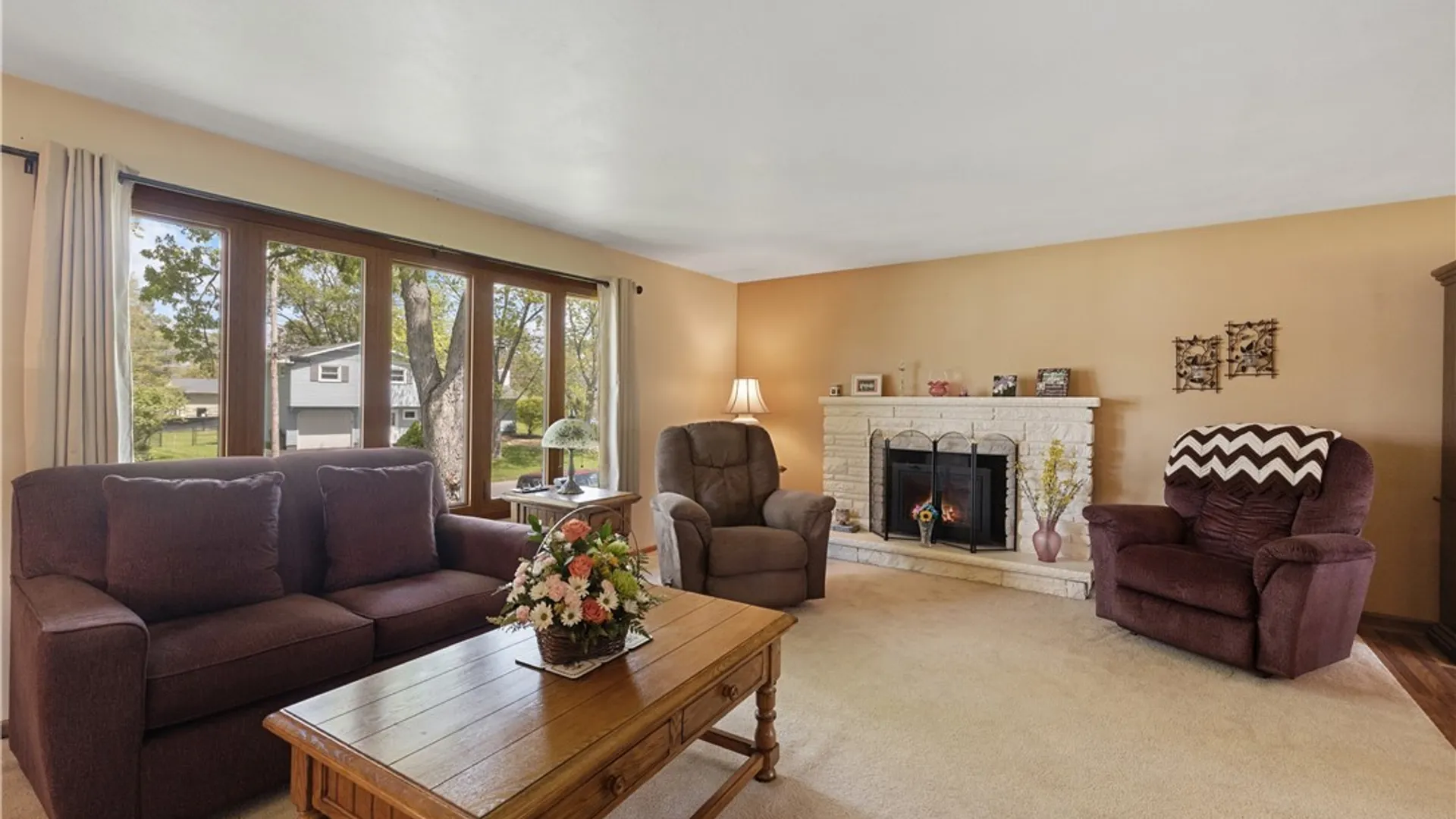 Property at 7 Lark Path, Clay, NY 13090 8