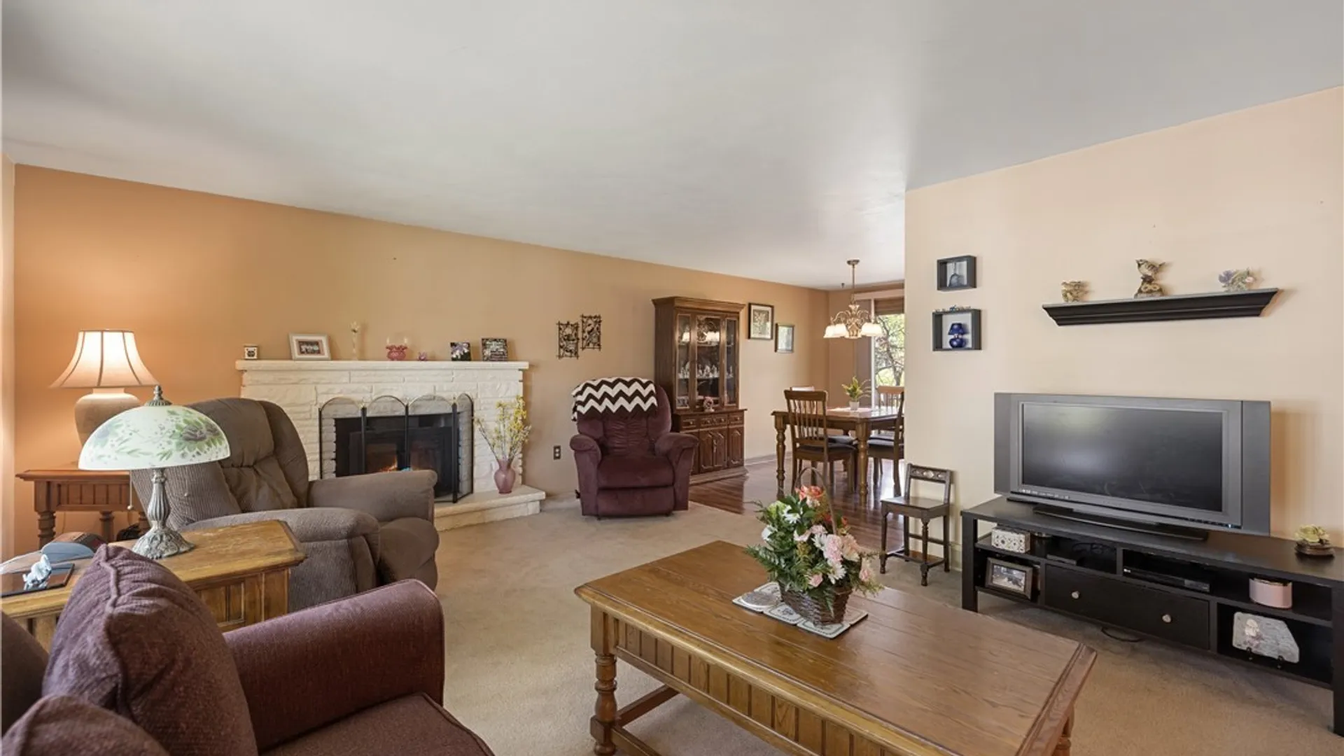 Property at 7 Lark Path, Clay, NY 13090 9